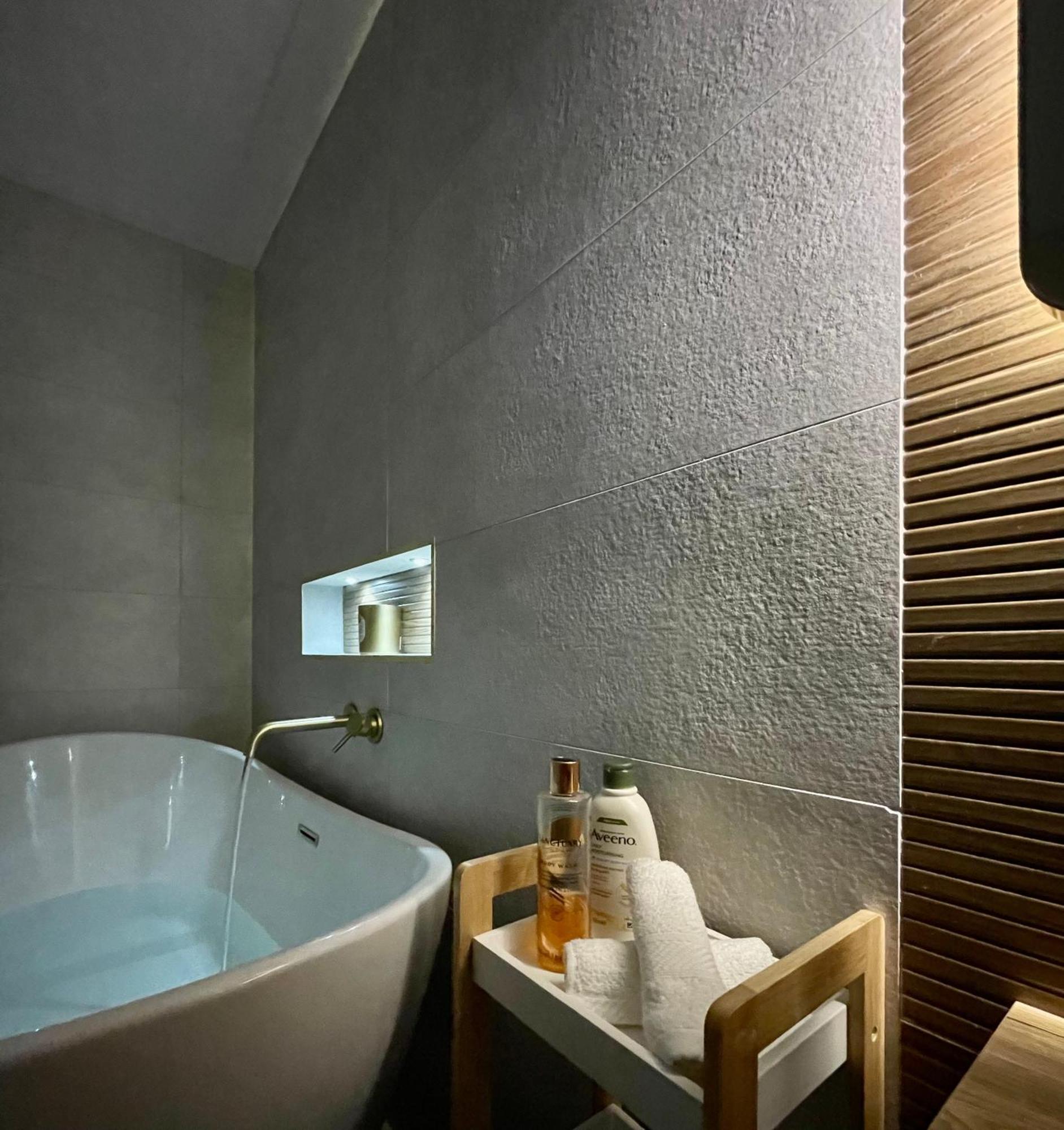 The Meadows Hideaway Apartment Doolin Bagian luar foto